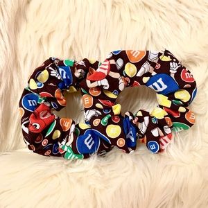 2 M&M Scrunchies